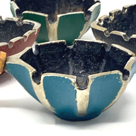 4 VTG Ashtrays Cast Iron Wood Handle MCM Retro Kitschy Western Planter Red Teal - Picture 9 of 12